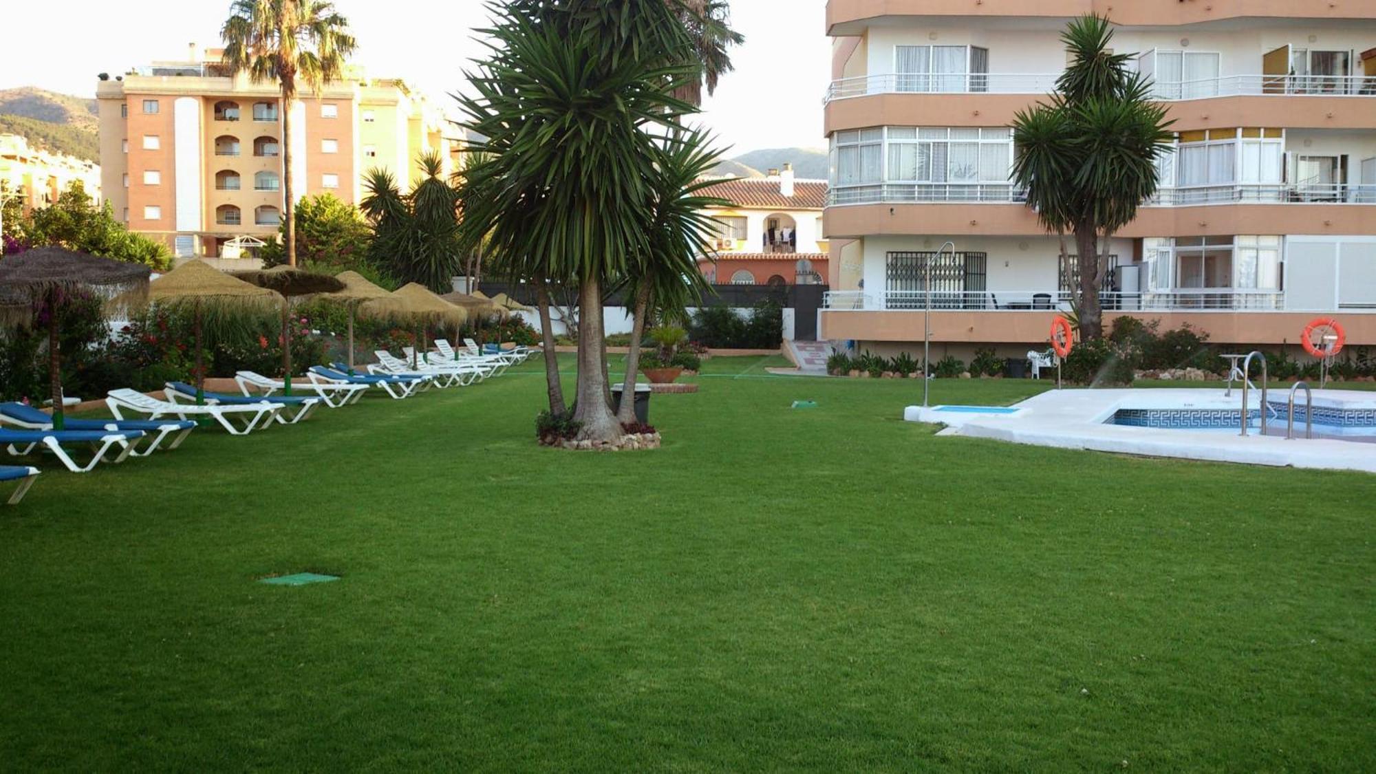 Enjoying Together Torremolinos Buitenkant foto